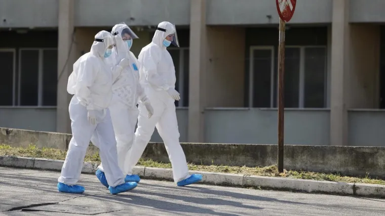 Maloljetnica zaražena koronom s ocem šetala psa u Novom Zagrebu: 'Dovela je u opasnost sve'