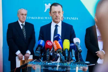 Troje su zdravstveni djelatnici; dvoje iz Doma u Makarskoj