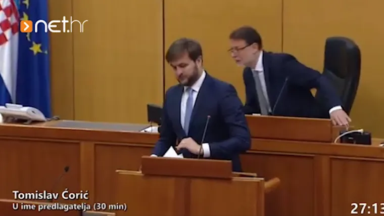 Pogledajte trenutak potresa u Saboru