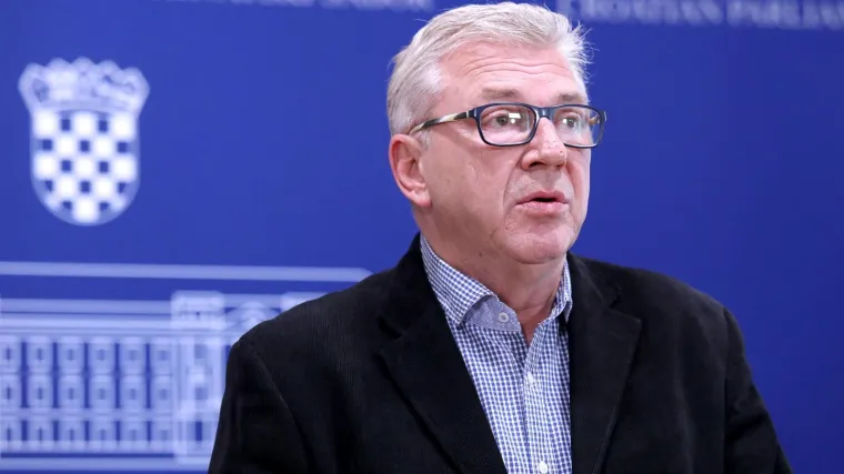 'Stavili su izvan snage zdravstveni sustav, to traje mjesecima!'