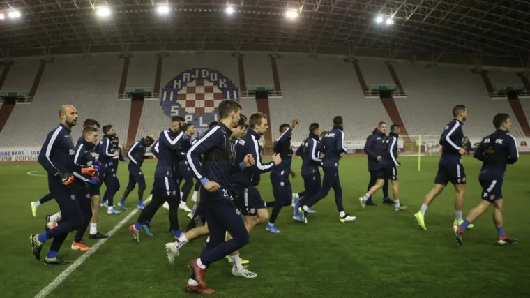 Evo kad bi se najranije moglo nastaviti hrvatsko nogometno prvenstvo