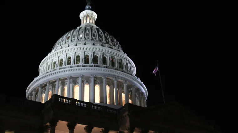 Američki Kongres odobrio zakon o pomoći gospodarstvu vrijedan 484 milijarde dolara