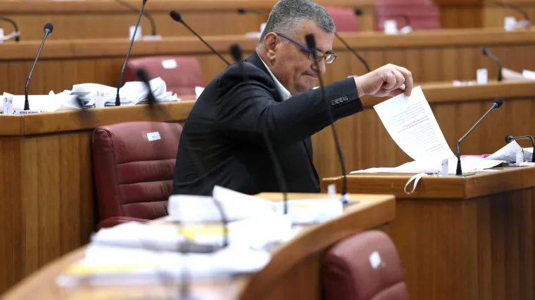 'Ne osuđujte narod radi pojedinaca'