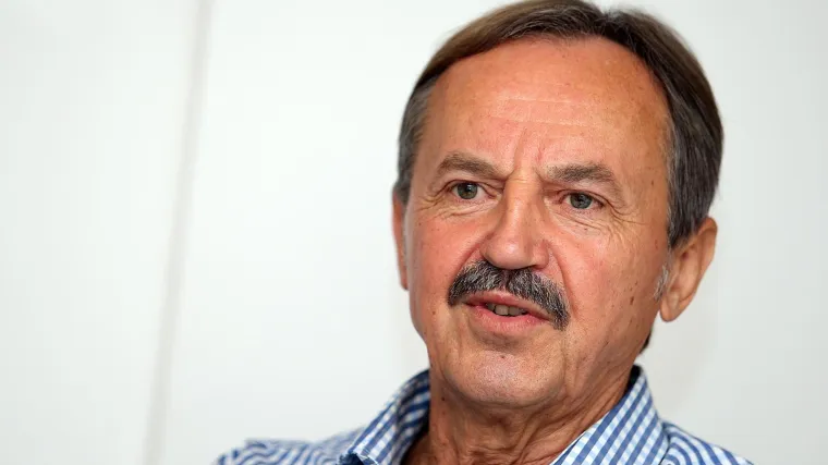 'Taj slinavi joint kruži od nju&scaron;kice do nju&scaron;kice...'