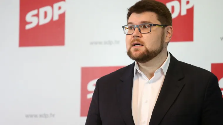 'Pitanje je &scaron;iri li se virus drugačije nedjeljom nego ostalim danima, je li opasniji?'