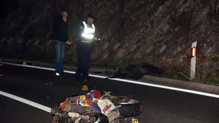 U Dubrovniku poginuo motociklist: Udario u betonski rubnjak mosta, od te&scaron;kih ozljeda umro u bolnici
