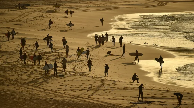 Otvorene su plaže i ljudi mogu ići u posjete jedni drugima