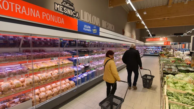 Odluka o neradnoj nedjelji zbog koronavirusa nije protivna Ustavu