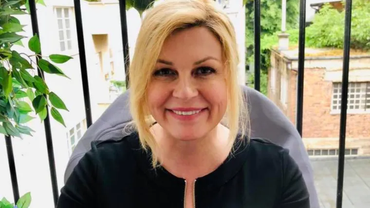 Biv&scaron;a predsjednica poslala poruku: 'Pozdravljam vas sve sa svog balkona, may God bless Croatia'