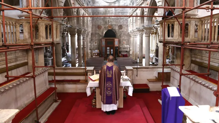 'Nismo propisali broj ljudi, ali molimo vjernike da poštuju mjere'