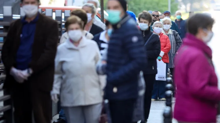 'Sve je jasnije da će glavni teret ove krize ponijeti umirovljenici, nezaposleni, blokirani...'
