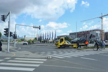 NESREĆA U ZAGREBU: Smrskani automobili na jednom od najvećih gradskih križanja