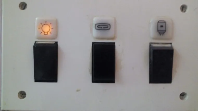 Najnoviji hit na dru&scaron;tvenim mrežama je jedan set prekidača, a velike su &scaron;anse da ga i vi imate doma