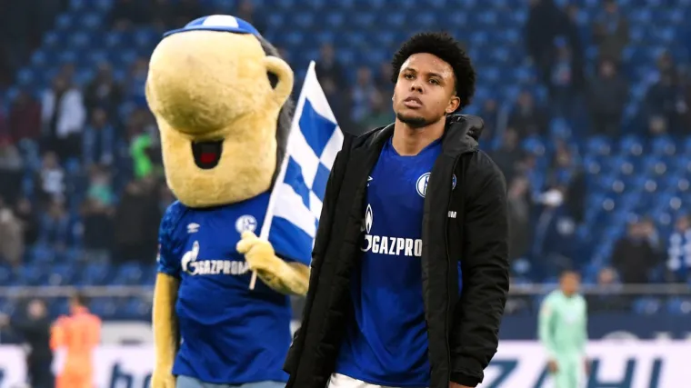 Deset nogometa&scaron;a jo&scaron; uvijek ima koronavirus