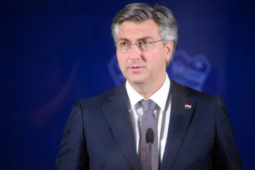 Plenković: 'Bilo bi lakše da smo u eurozoni, ne štedimo ionako u kunama'