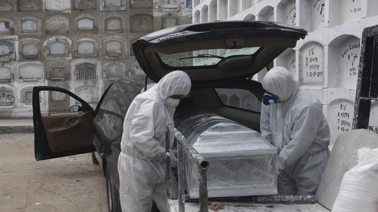 Od izbijanja pandemije slu&scaron;amo proturječne tvrdnje znanstvenika: Tko je bio u pravu?