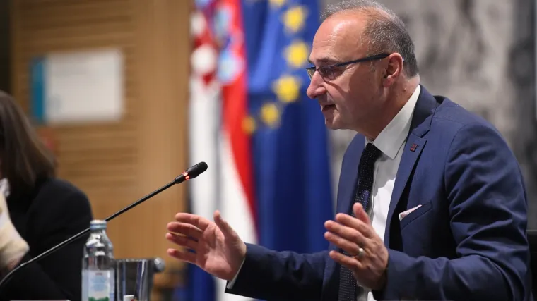 'Generalno su bilo kakve teritorijalne pretenzije u EU nezamislive'; oglasio se i Bačić