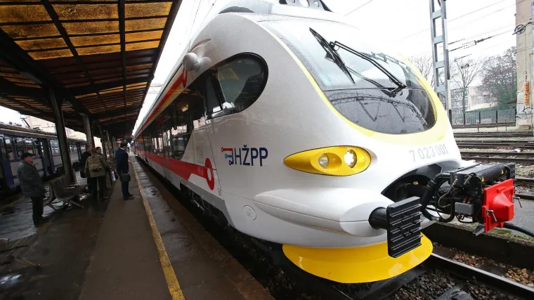 HŽ ima važno upozorenje za vozače automobila