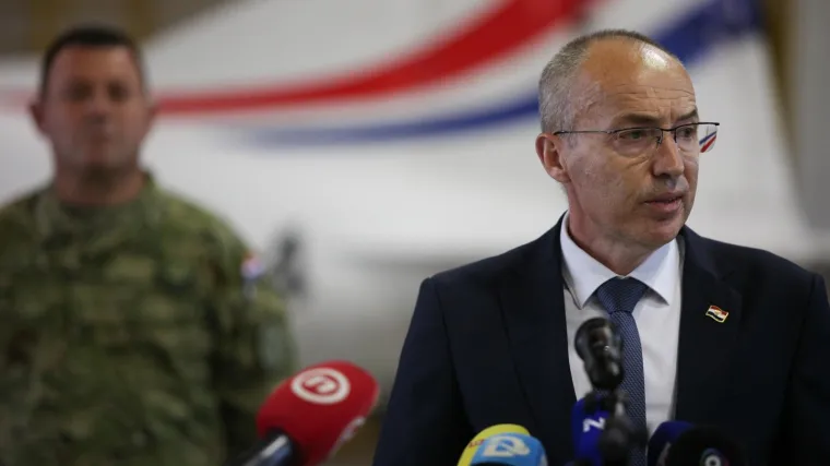 Krstičević se danas sastaje s premijerom, HDZ-ovci tvrde da nema razloga za njegovu ostavku