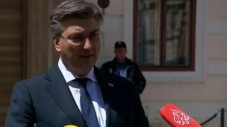 Plenković prihvatio Krstičevićevu ostavku: 'Damiru je jako te&scaron;ko. Neću predlagati novog ministra'