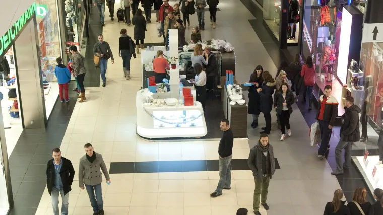 Borba protiv korone: Ovo su preporuke kojih se morate držati pri kupnji u trgovačkim centrima!