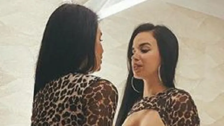 Ivana Kn&ouml;ll isprovocirala vrućom pozom; 'Blokirat ću te zbog aritmije!'