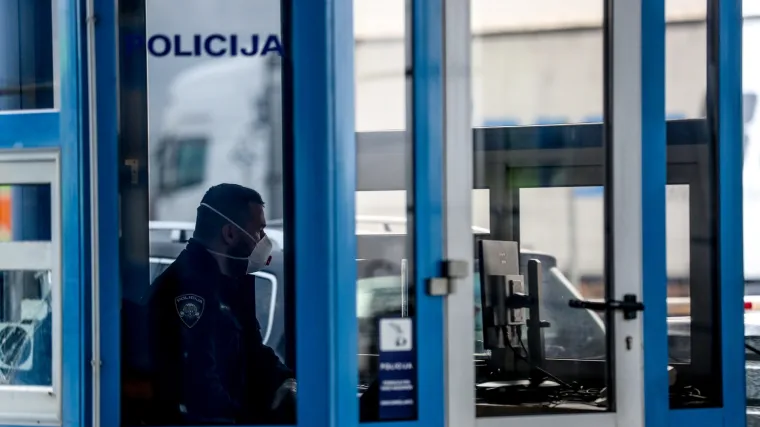 Otvorene su granice ako ispunjavate potrebne uvjete za prelazak: 'U šoping još ne puštaju'