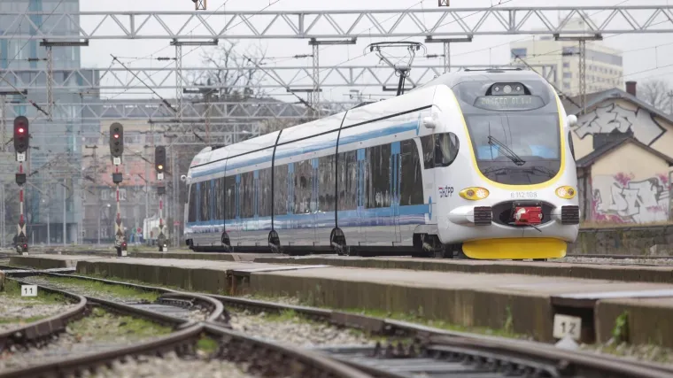 Od sutra ponovno voze vlakovi, HŽ ima upozorenje za građane: 'Oprezno preko pružnih prijelaza'