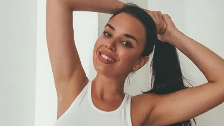 Pozirala u vrućem outfitu i dobila &scaron;kakljive komentare