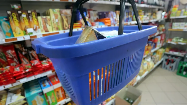 &Scaron;est mjeseci zatvora jer je ukrao hranu: 'Bio sam gladan. Tri dana nisam ni&scaron;ta jeo'