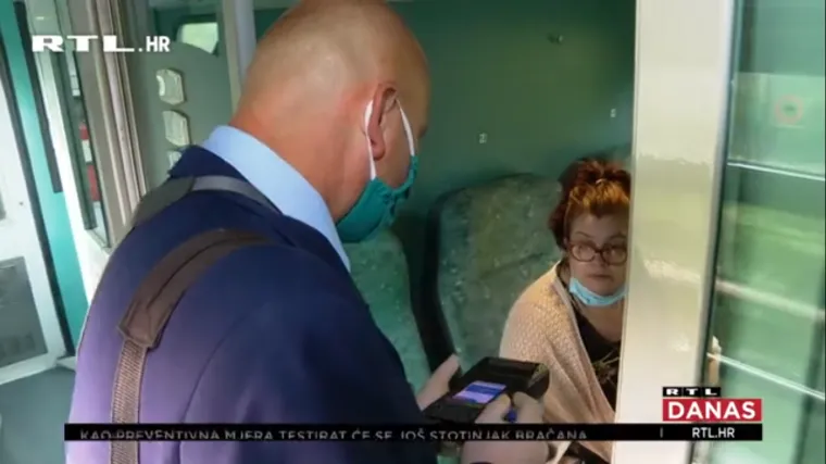 Vlakovi voze relativno redovno, ali s manje putnika