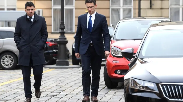 Kombijem naletio na Petrova i Grmoju: 'Udario nas je ispred Vlade, vozio je unatrag'