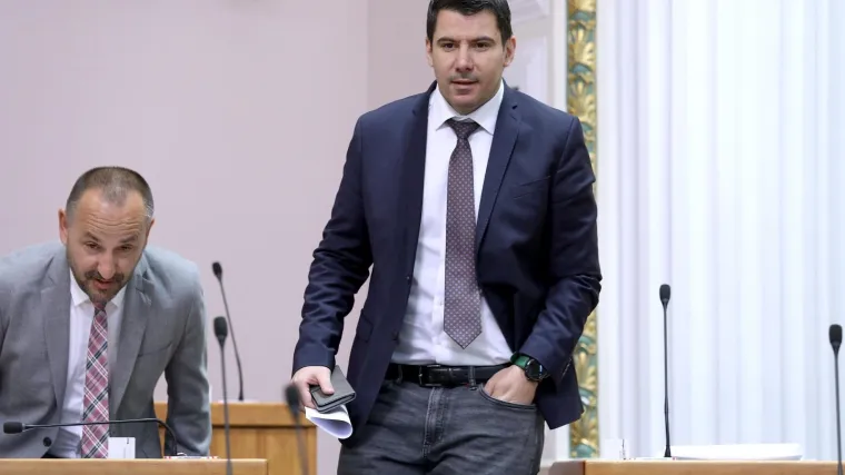 'Sabor se raspu&scaron;ta već u ponedjeljak, priča se'