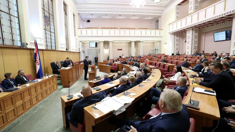 Sabor se raspu&scaron;ta u ponedjeljak? Pantovčak: 'Plenković nije izvijestio predsjednika o tome'