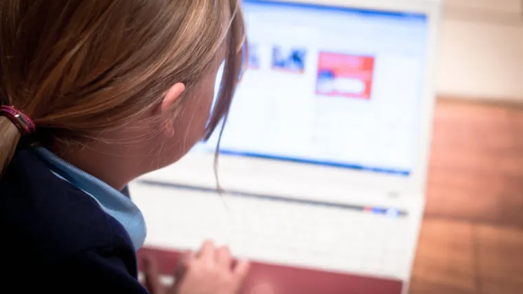 Mu&scaron;karac sa splitskog područja preko poruka spolno zlostavljao dijete