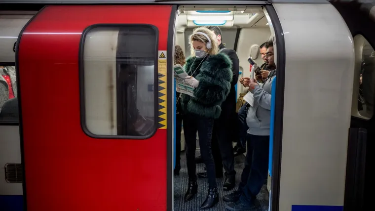 Katastrofičnim modelom predviđali smrt 500.000 ljudi i naciji utjerali strah u kosti; 'Računalni kod je prepun bugova'