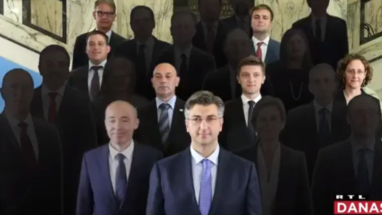 Prisjetite se niza afera njegovih ministara kojih je ostalo tek nekoliko