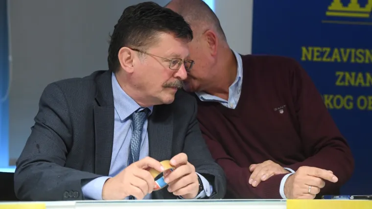 Vlada dala sindikatima novu ponudu: Rast osnovice iduće godine, regresi ostaju, o božićnici najesen