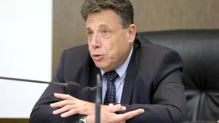 Ima novosti, Sessa kaže da će se koristiti neki drugačiji alati