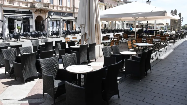 Sada kafići i restorani mogu raditi i nakon 23 sata; Tko će osigurati ove stroge uvjete?