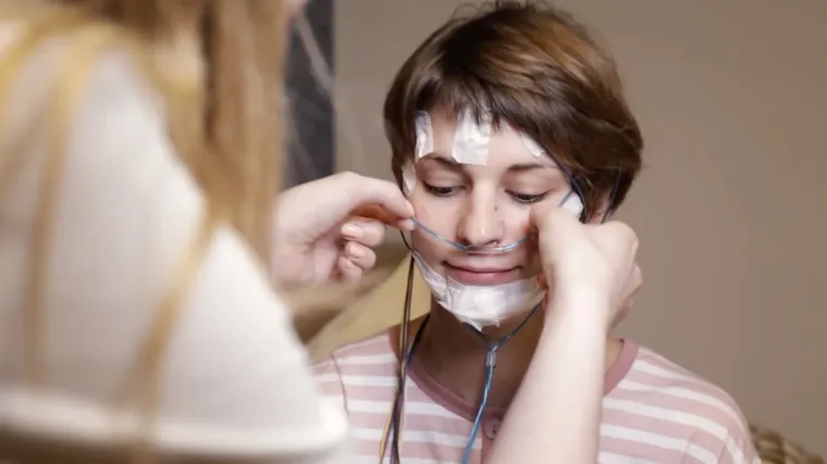 'Ana, pogledala sam ti nalaze opet, imam veliku vijest…'