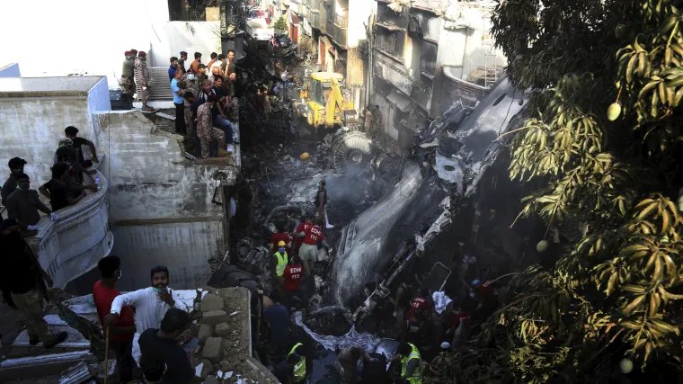 Pogledajte posljednje trenutke leta Airbusa prije nego se sru&scaron;io: 'Halo, kontrola leta, ne rade nam motori'