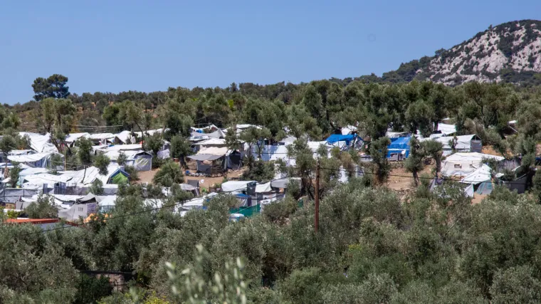 Incident u izbjegličkom logoru u Grčkoj: Žene se posvađale pa jedna izbola nožem drugu