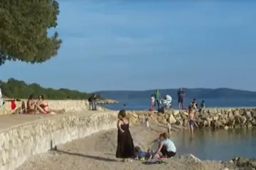 Prošle godine u ovo vrijeme na Krku je bilo 27.000 turista, a danas? 'Ima ih 309'