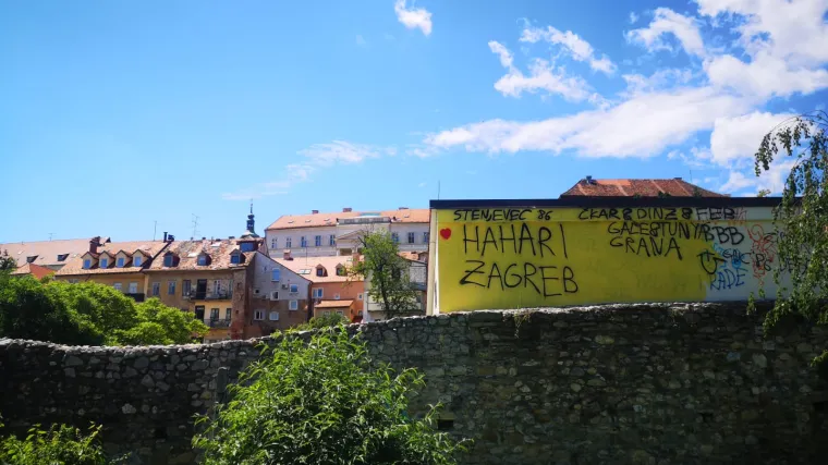 Sramotno! Evo za&scaron;to ne možemo imati lijep grad: Tek sređenu Opatovinu ponovno i&scaron;arali