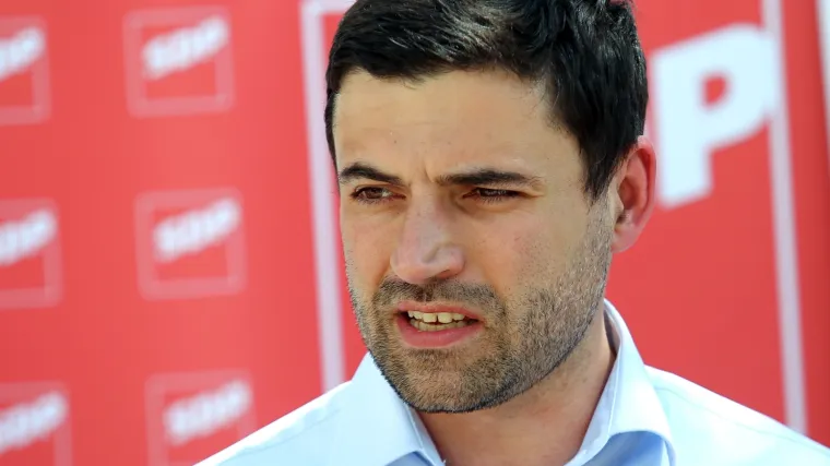 Restart koalicija će sama osvojiti stabilnu većinu