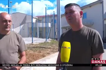 Više od vojnika: 'Naši djelatnici su presadili četiri masline iz vojarne Zemunik u dvorište škole'