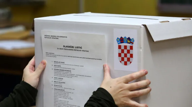 HZJZ objavio preporuke za izborna povjerenstva: Mjerenje temperature, maske, dezinfekcija...