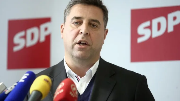 SDP-OVAC UPOZORIO NA BESPRAVNU GRADNJU NA NENASELJENOM OTOKU: 'Nitko nije primijetio da se tamo iskrcavaju strojevi'