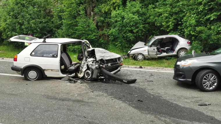 U dvije teške prometne nesreće poginule dvije osobe, među kojima je pješakinja